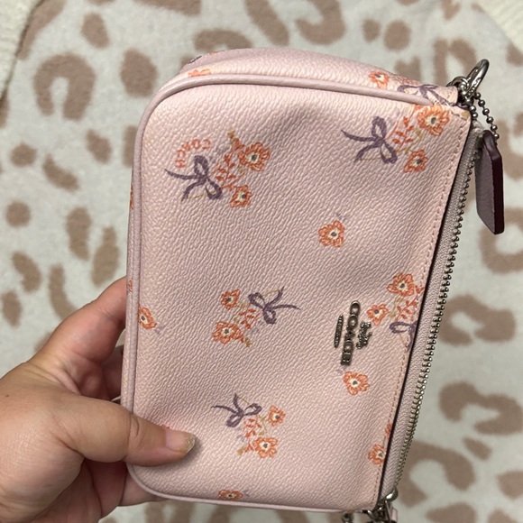Coach Light Pink Floral Wristlet - Picture 9 of 9